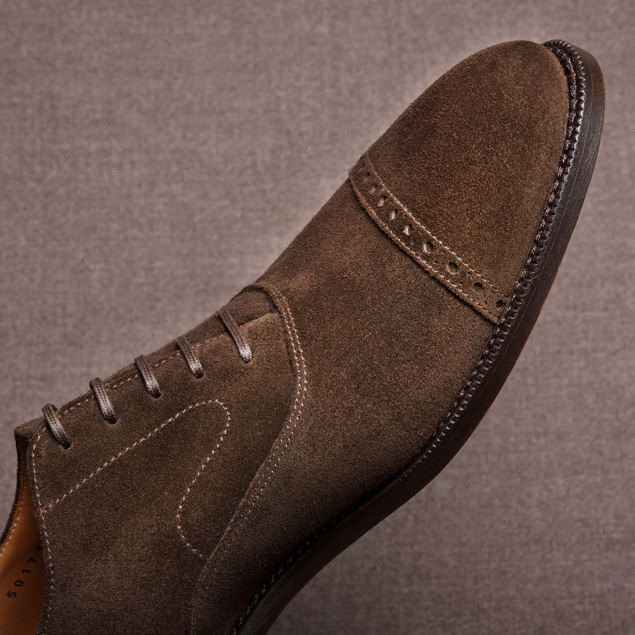 Harvey Captoe Oxford Chocolate Suede