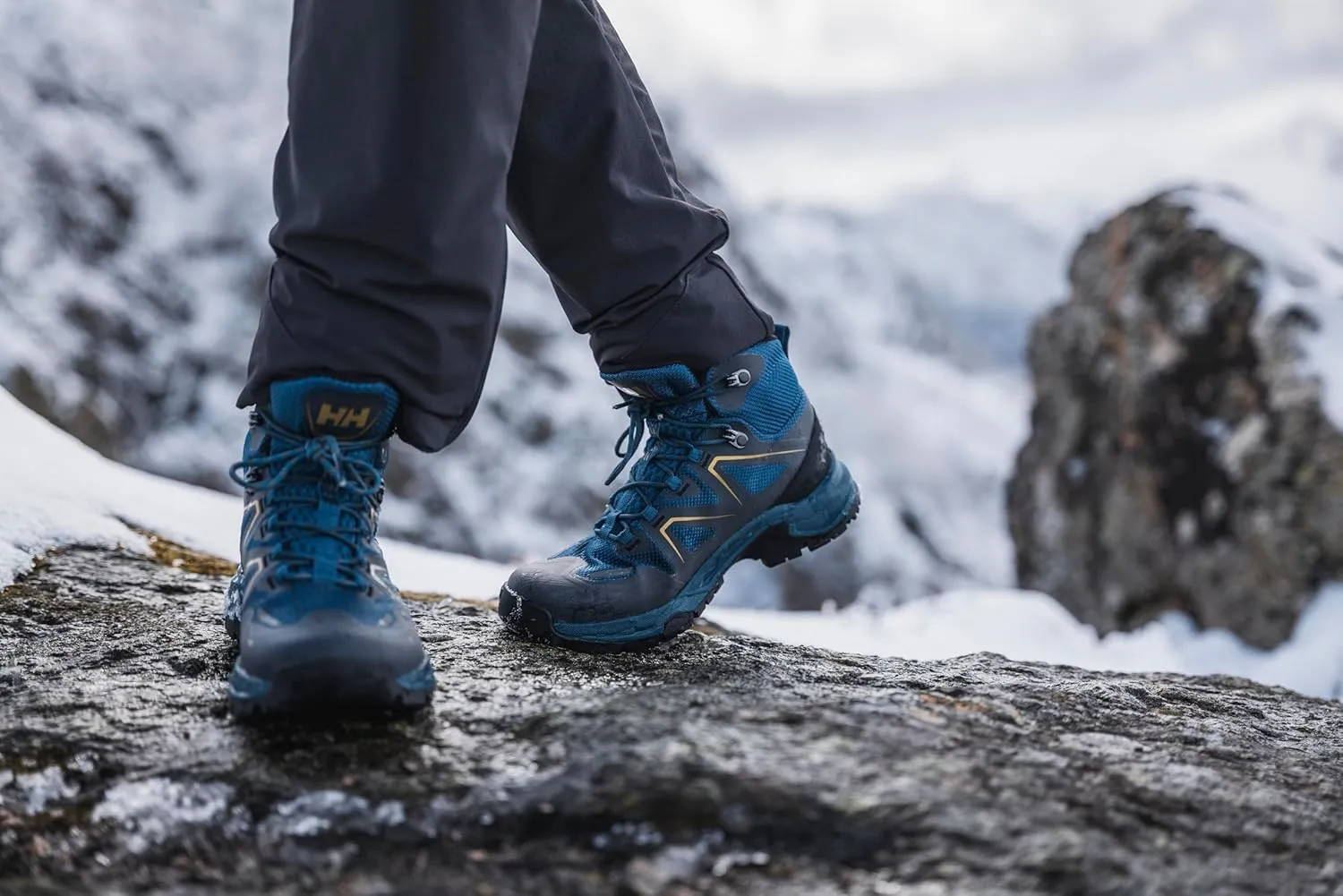 Helly-Hansen Womens Cascade Mid HT Lightweight Performance Hiking Boots