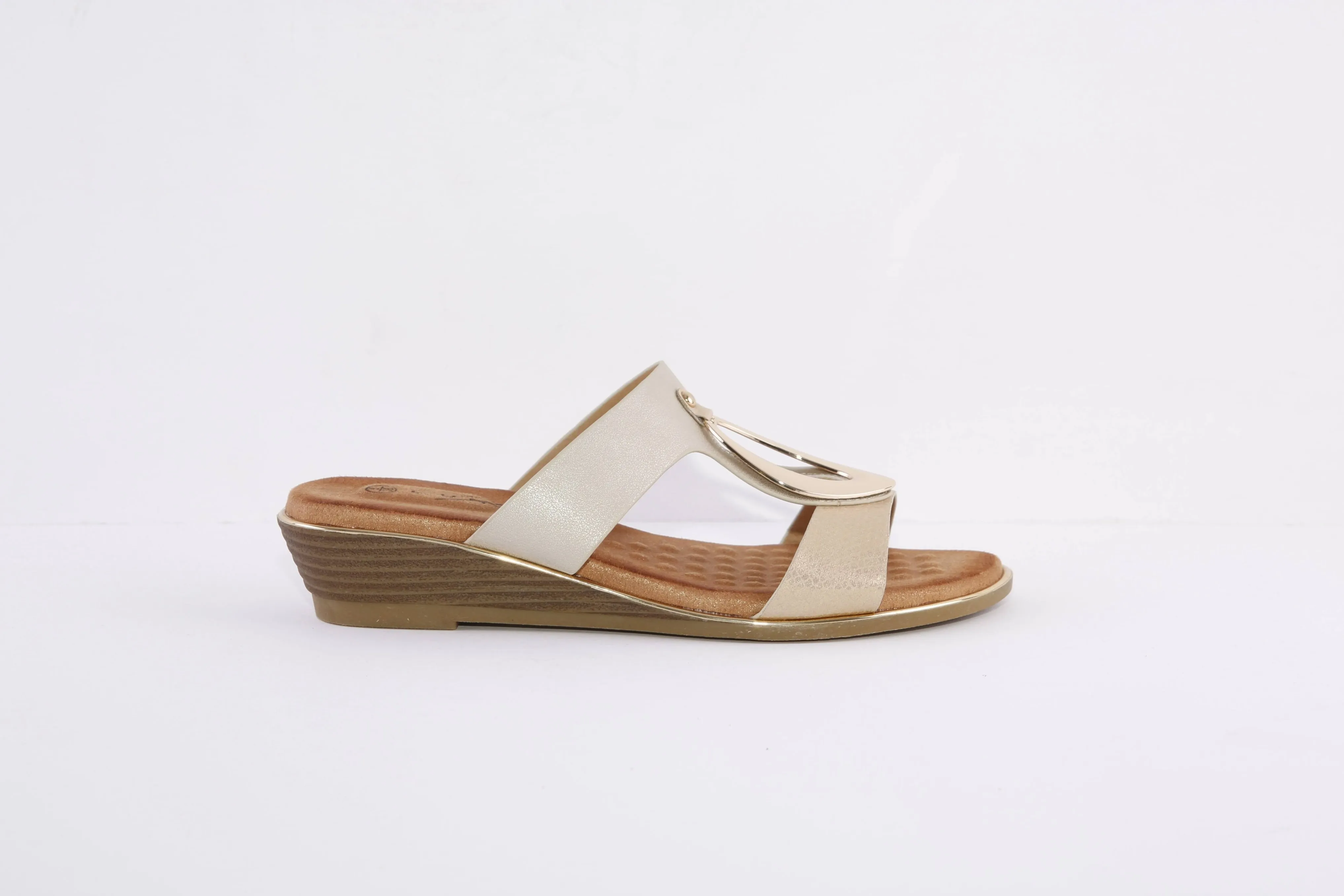 LUNAR - JLH145 PENNITA-LOW WEDGE MULE - GOLD