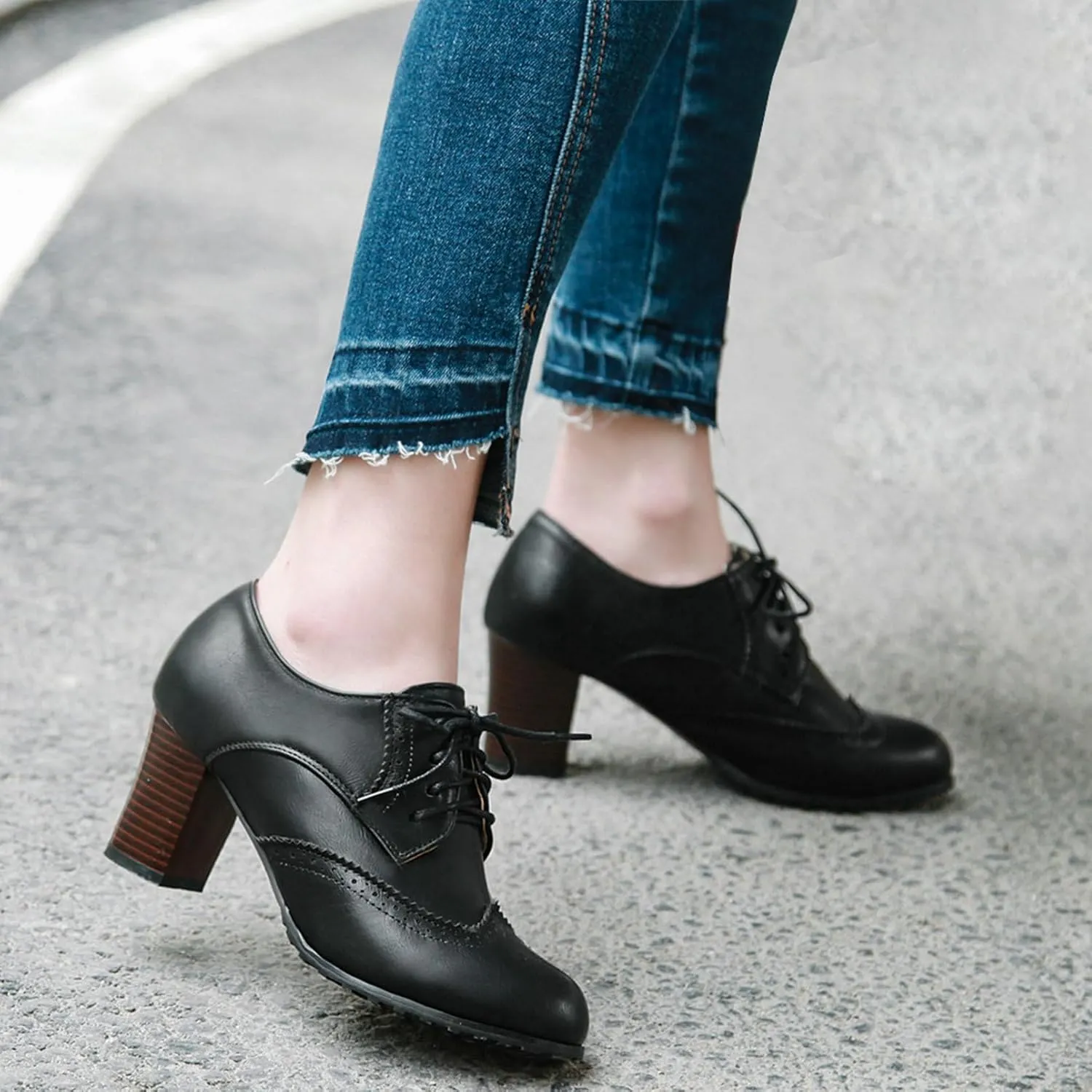 LUXMAX Womens Plaid Lace Up Wingtip Oxfords Brogues Shoes Stacked Block Heel Pumps