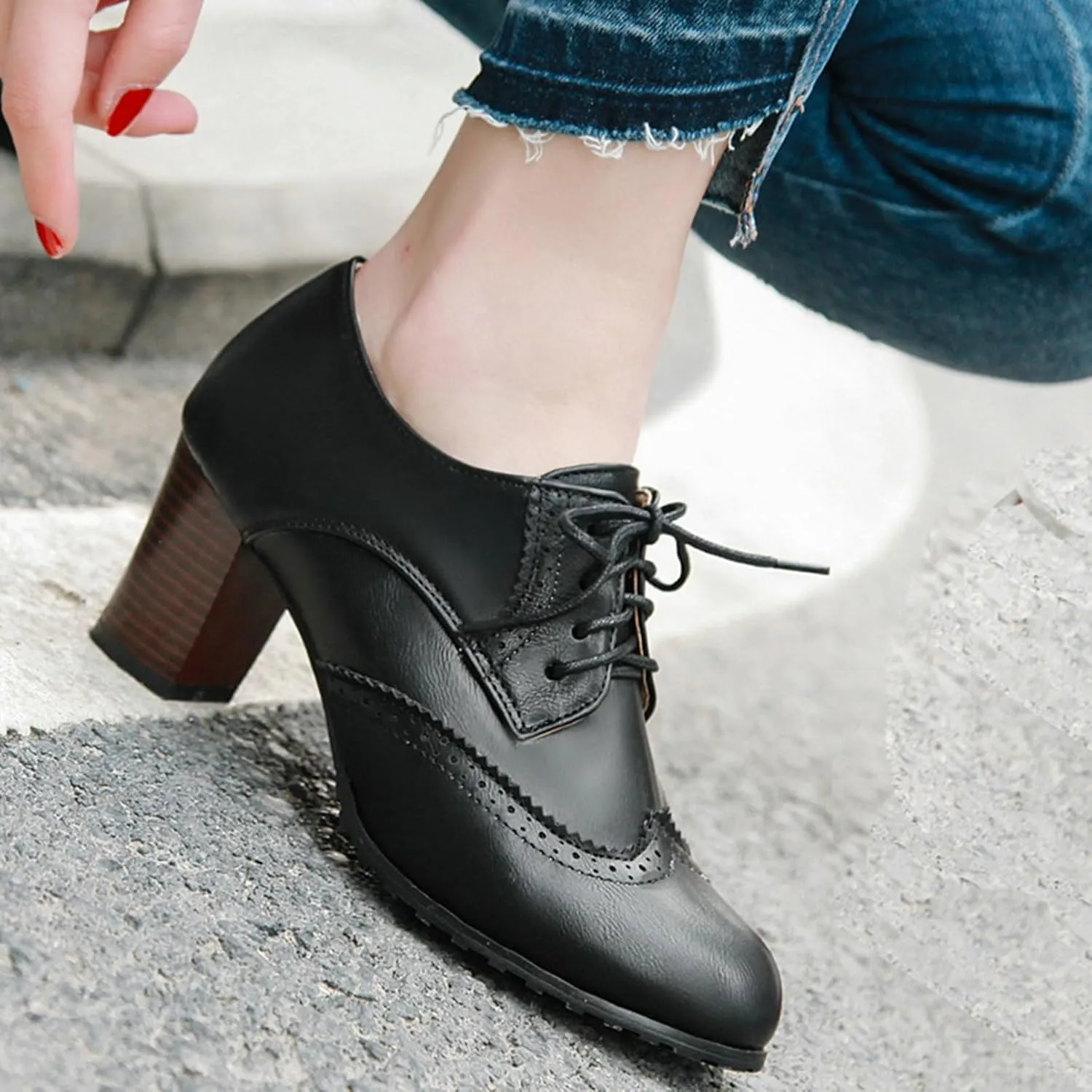 LUXMAX Womens Plaid Lace Up Wingtip Oxfords Brogues Shoes Stacked Block Heel Pumps