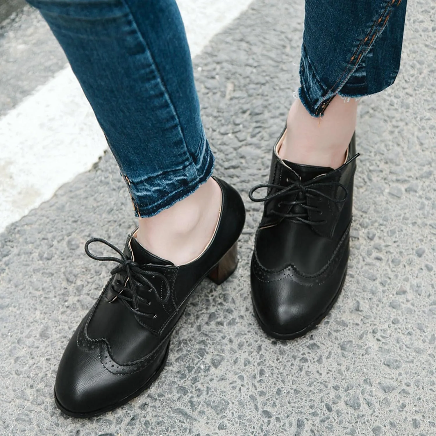 LUXMAX Womens Plaid Lace Up Wingtip Oxfords Brogues Shoes Stacked Block Heel Pumps