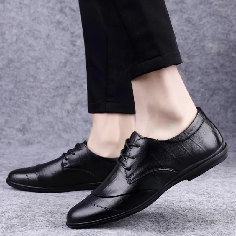 Men's Wingtip Brogue Oxford Shoes Breathable Formal Dress Shoes for Business & Wedding