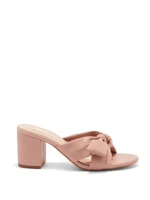 Nataly Mule