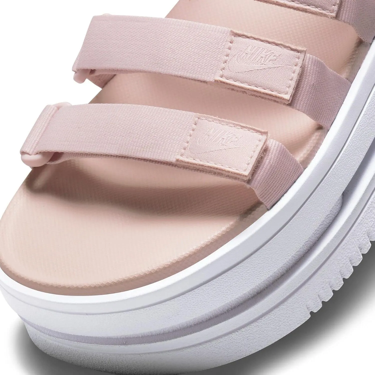 Nike Women's Icon Classic Sandal NA White/Pure Platinum-White (DH0224 100)