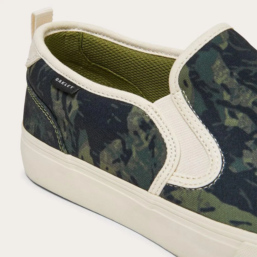 Oakley Men's Banks Slip-on Canvas Sneaker