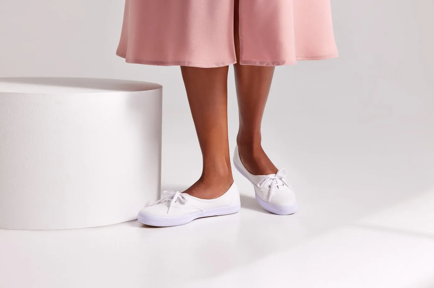 The Mini Canvas White