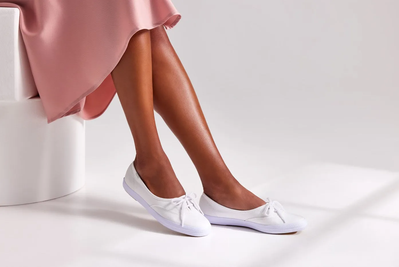 The Mini Canvas White