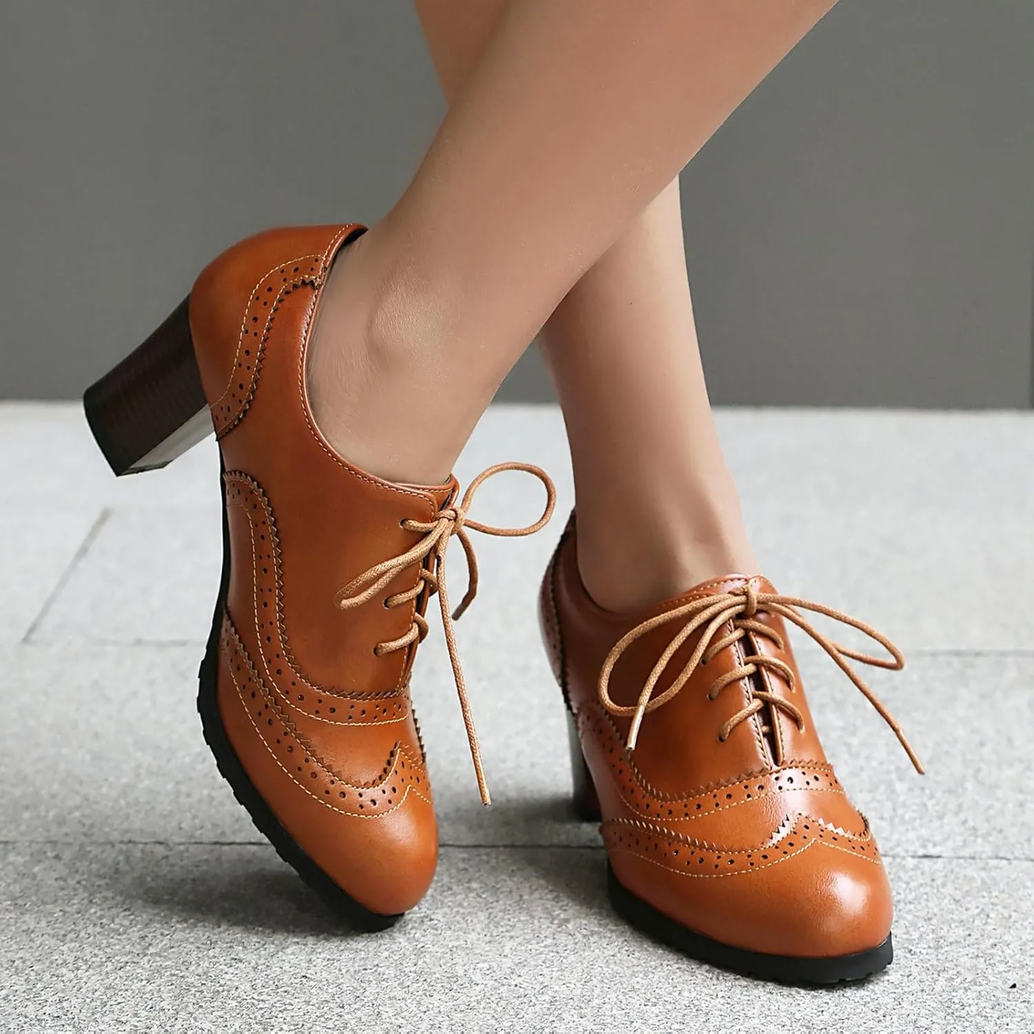 Uniquelly Women's Lace up Oxfords Vintage Brogues Shoes Round Toe Stacked Heel Wingtip Oxford Shoes Chunky Block Heels Retro Saddle Shoes Pumps