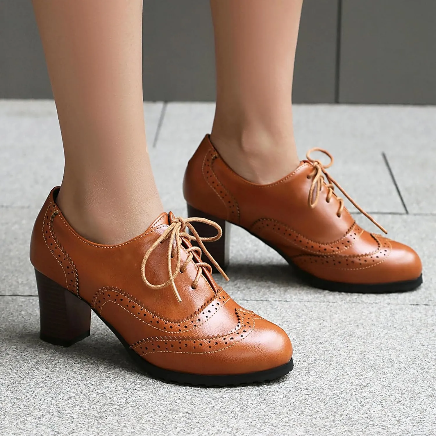 Uniquelly Women's Lace up Oxfords Vintage Brogues Shoes Round Toe Stacked Heel Wingtip Oxford Shoes Chunky Block Heels Retro Saddle Shoes Pumps
