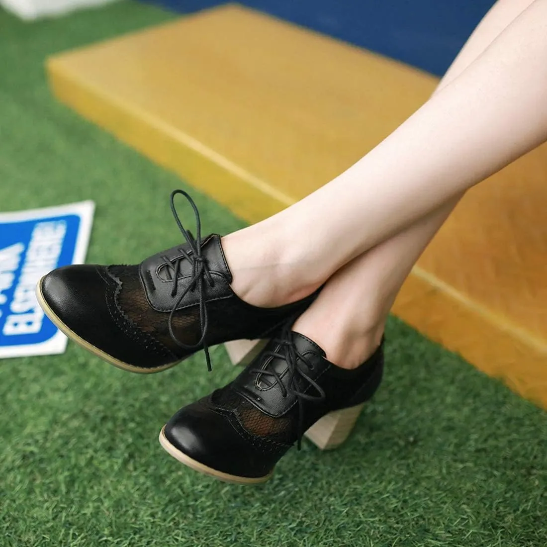 VOKLIN Women's Vintage Lace Up Pump Oxfords Brogues Wingtip Perforated Chunky Block Mid Heels Dressy Shoes