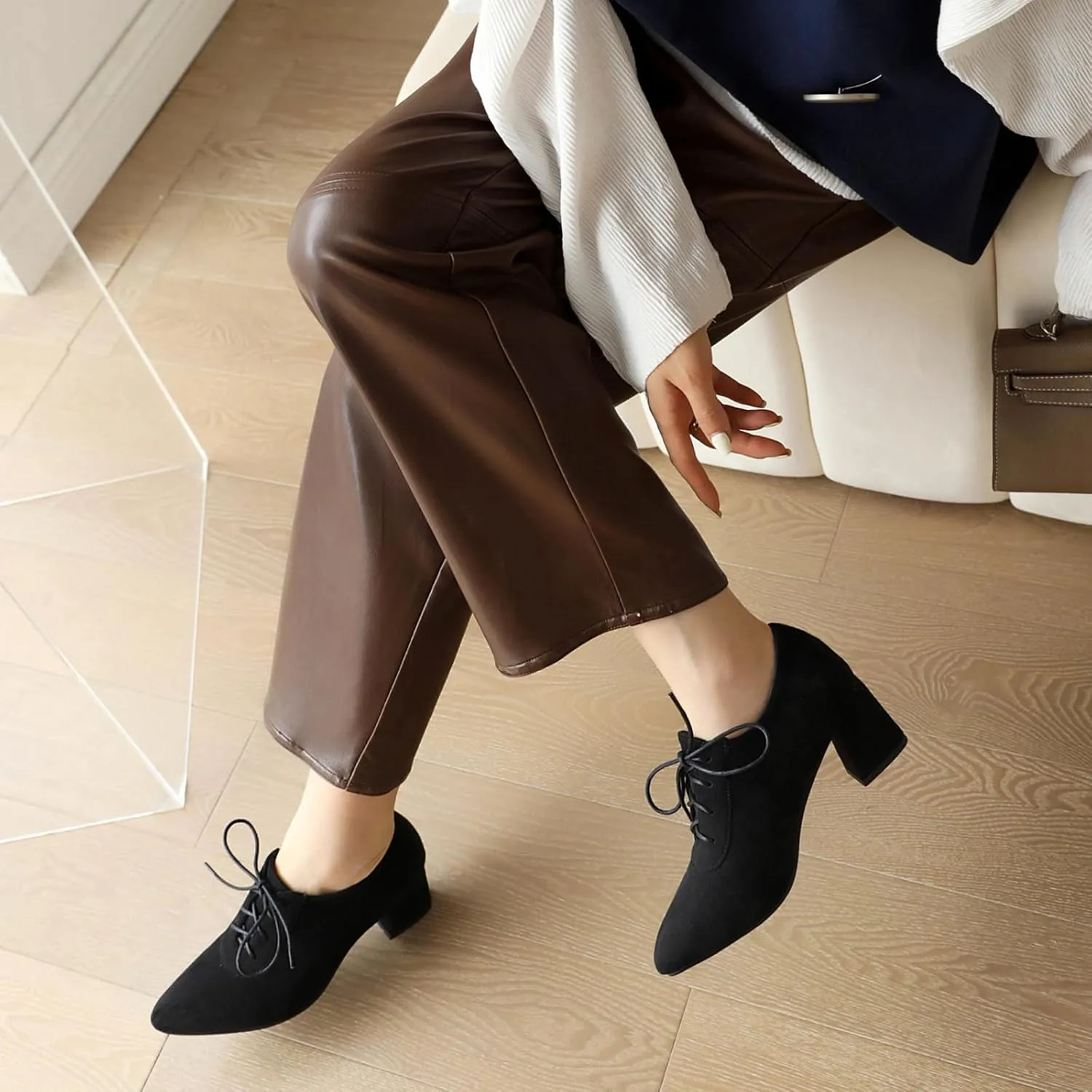 Women Vintage Chunky Heels Oxfords Pointed Toe Brogues Office Shoes