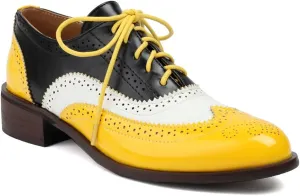 Women's Flat Saddle Oxford Shoes Two Toned Round Toe Wingtip Lace Up Perforated Low Heel School Oxfords Brogues