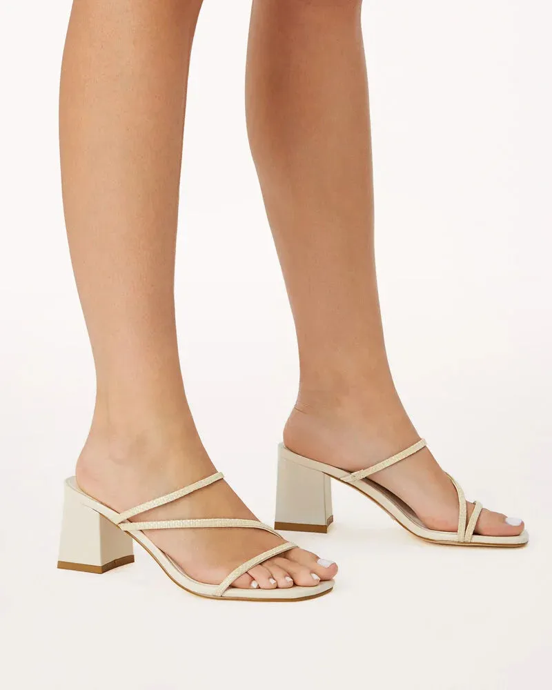 Yazmin Heel